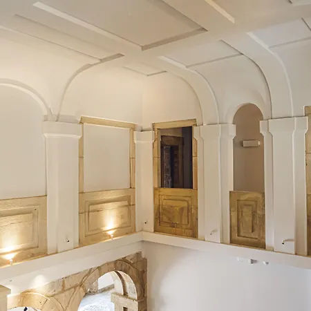 Palacio De Acevedo Hotel *