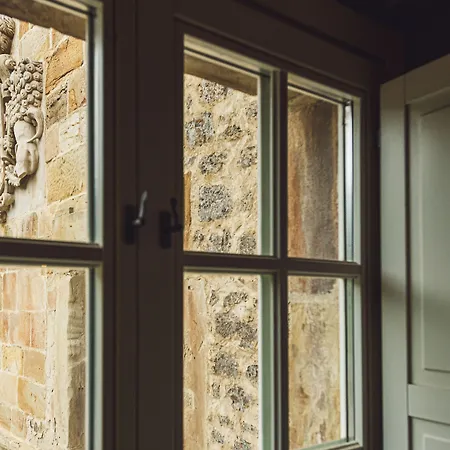 Palacio De Acevedo *